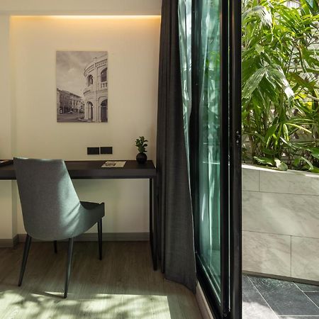 Travelodge Phuket Town Exteriör bild
