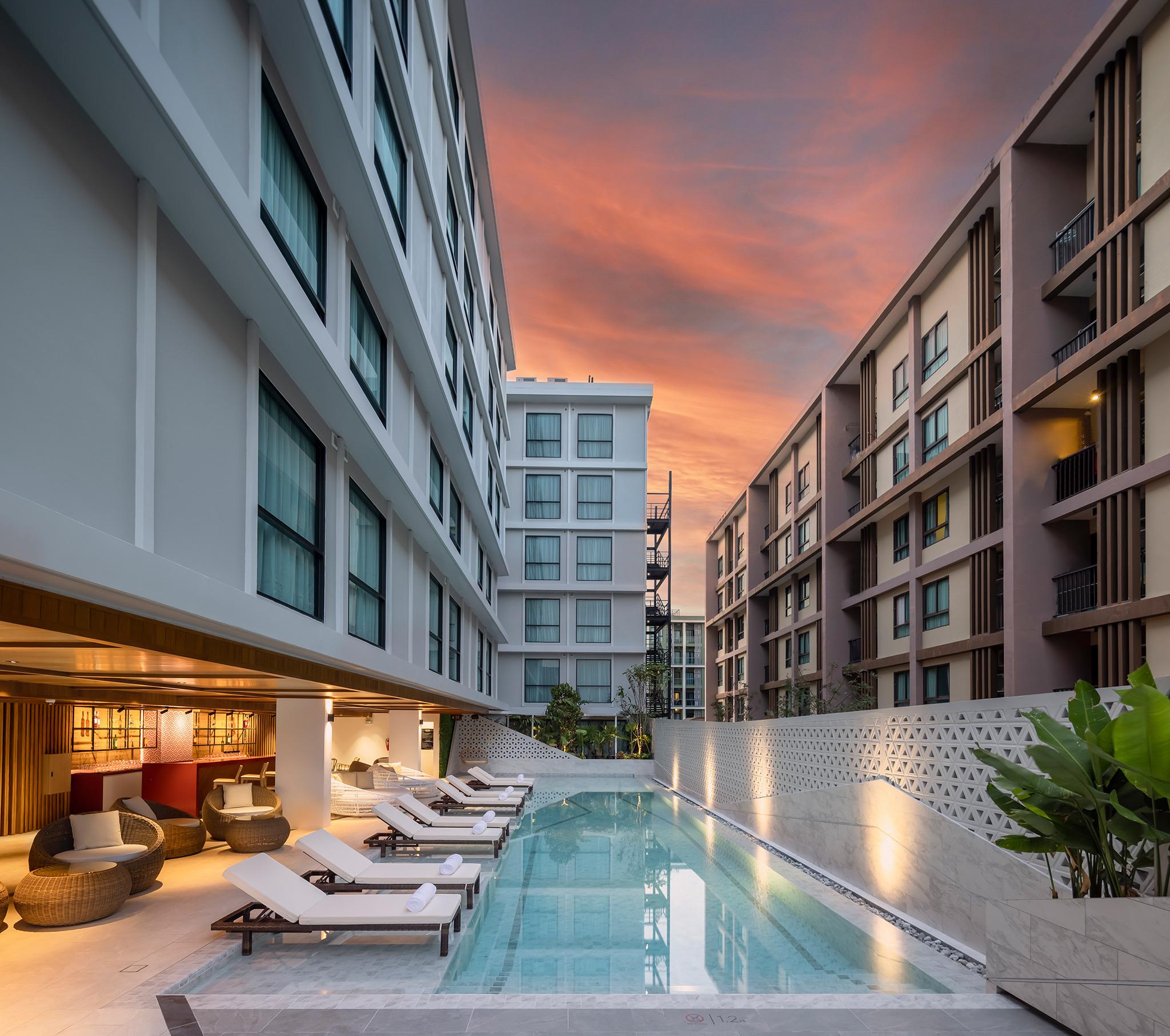 Travelodge Phuket Town Exteriör bild