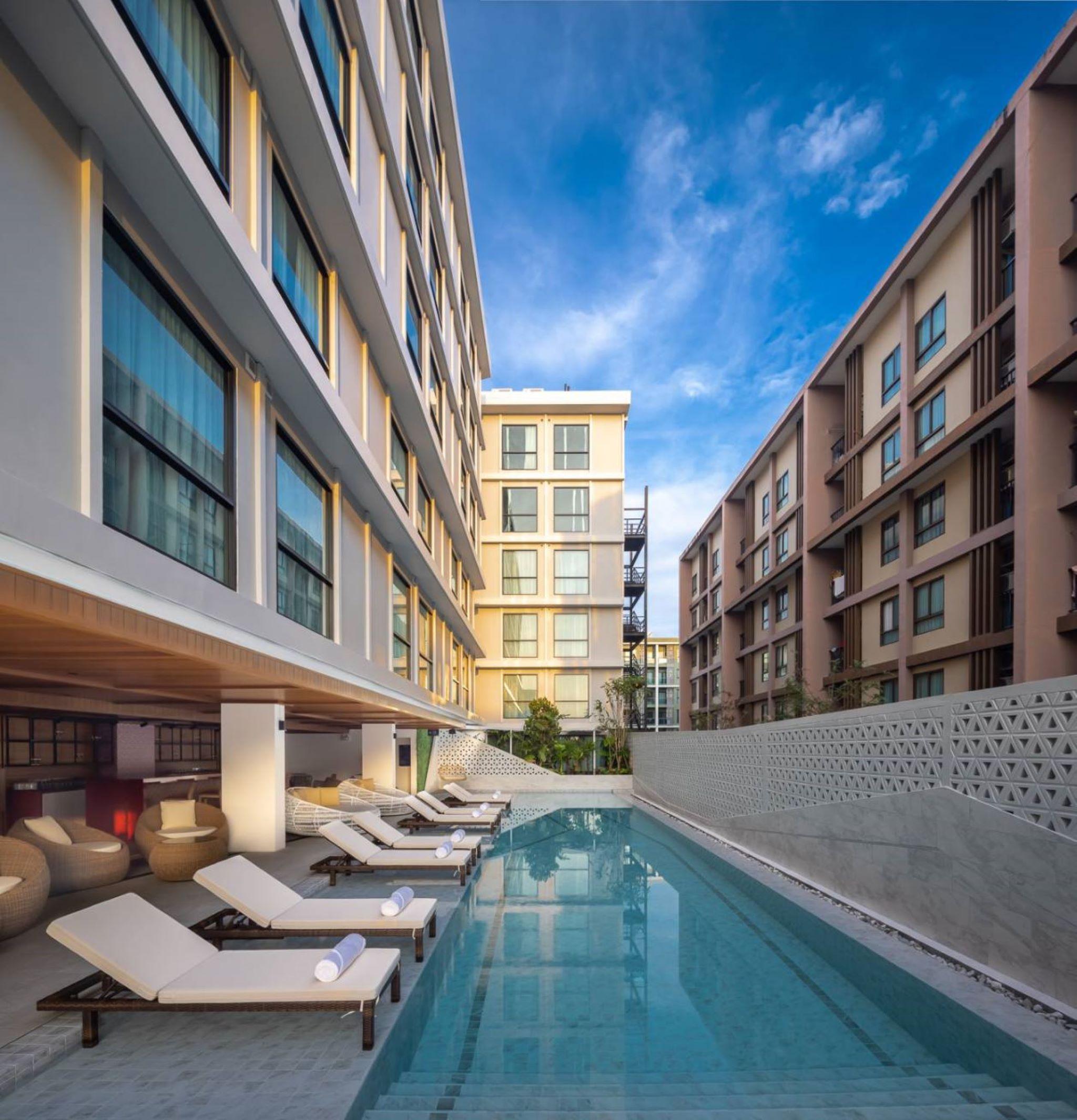 Travelodge Phuket Town Exteriör bild